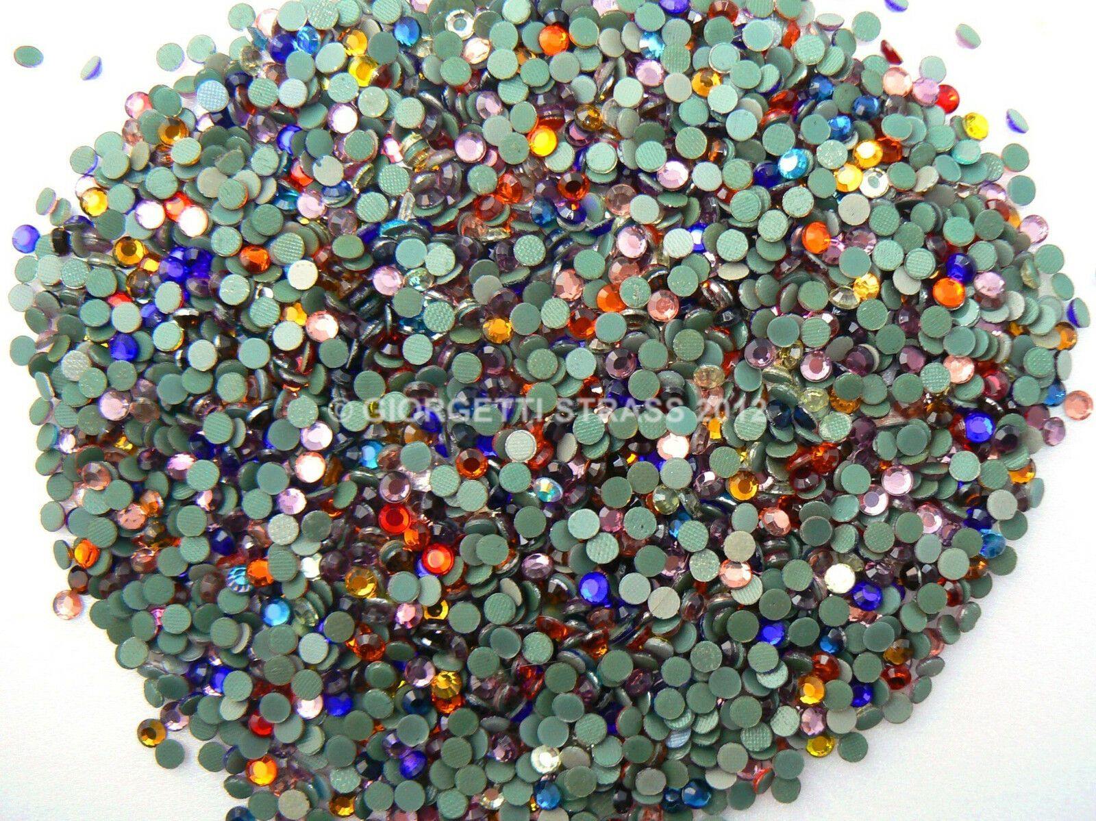 summer-ray SS16 4 mm colori assortiti Hot Fix Rhinestuds in scatola