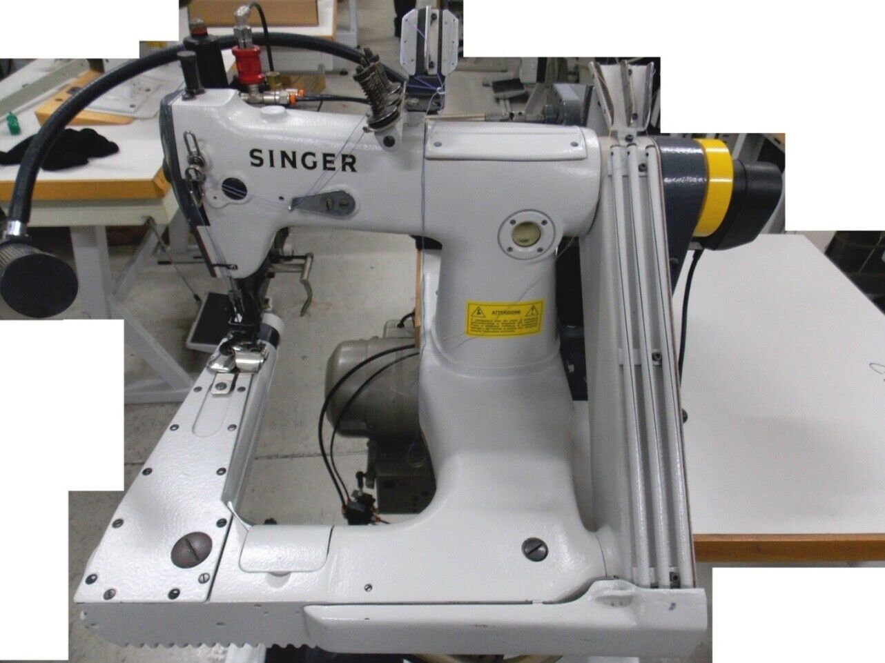 Singer 261 MACCHINA da Cucire SINGER 261 a braccio Jeans con Puller Rasafilo usat ...