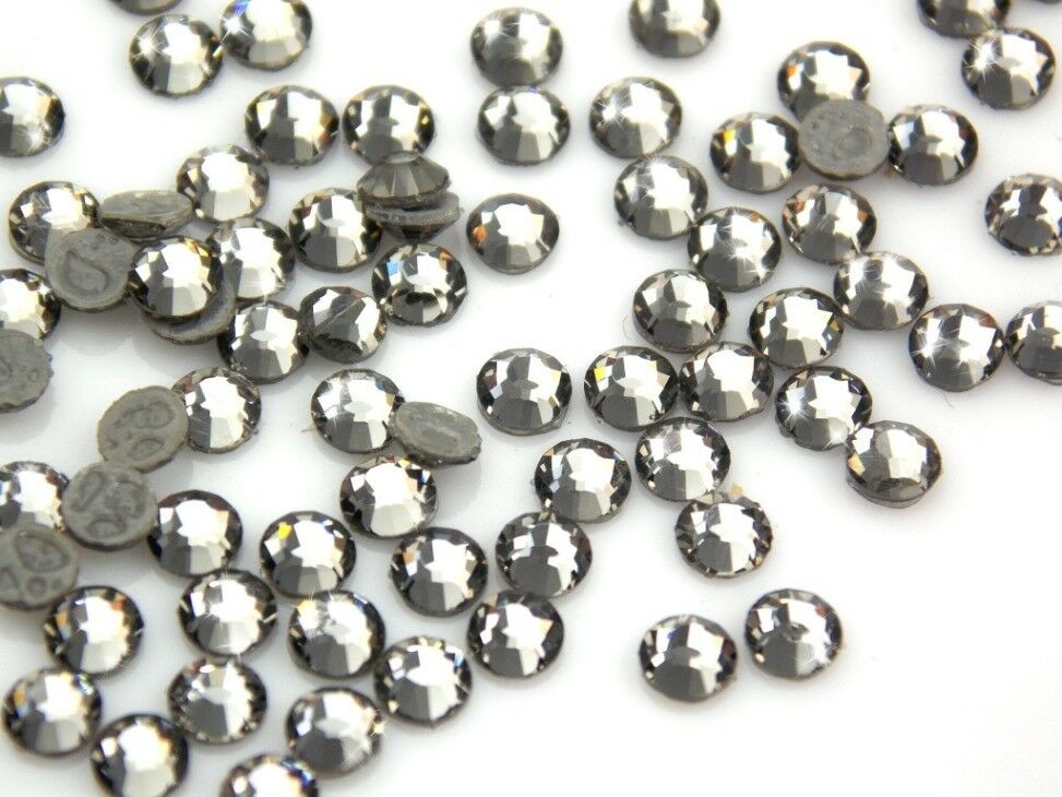 Strass Termoadesivi Standard | Vendita e applicazione Strass Termoadesivi Standard | Vendita e applicazione